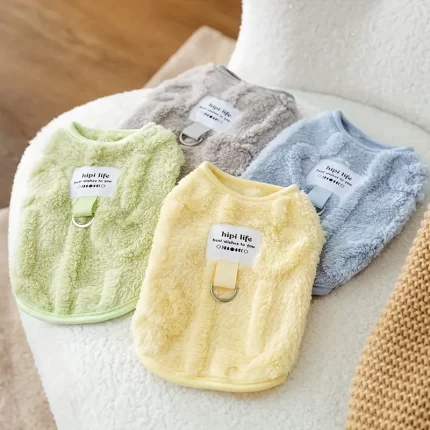 Abrigo plush p/peluditos pequeños. Talles XS y S
