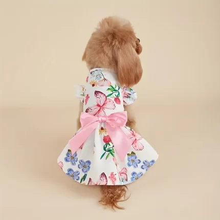 Adorable vestido c/estampado floral y mariposas c/lazo. Talle L