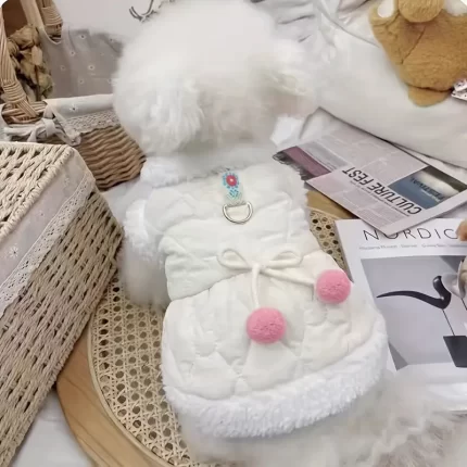 Adorable tapado crema c/int. corderito. Talle L