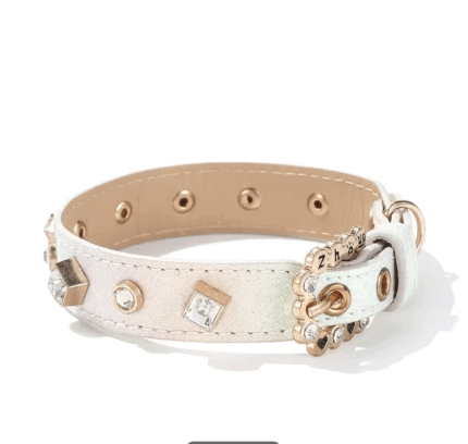 Collar simil cuero brilloso c/apliques de piedras. Talle L