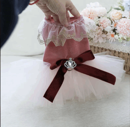 Vestido rosa viejo aterciopelado c/puntilla .Talle L